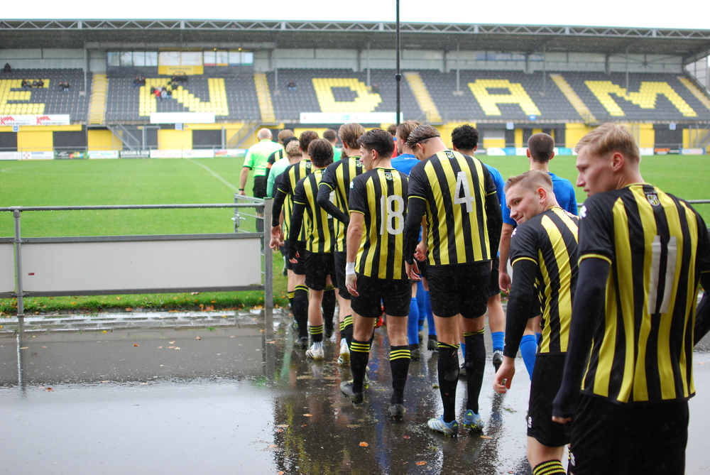 De line-up vanuit de catacomben