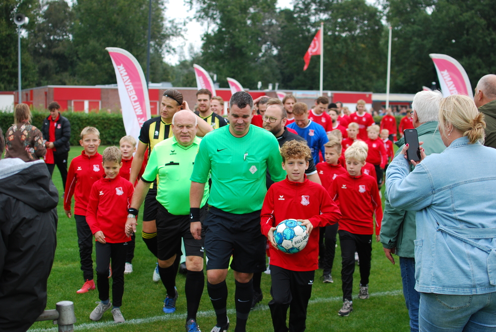 Opkomst der beide teams