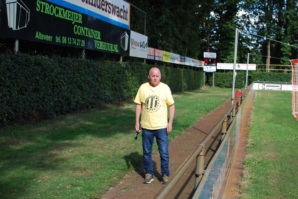 Bertus Kor als supporter mee